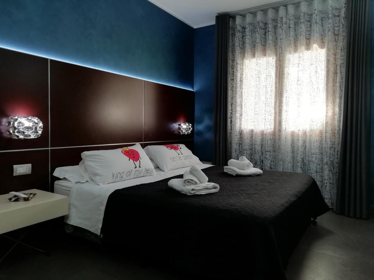 Manu'S Guest Suite Cosenza Buitenkant foto